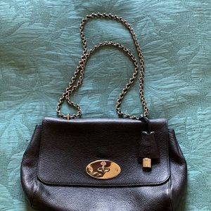Mulberry Medium Lily Glossy Goat
